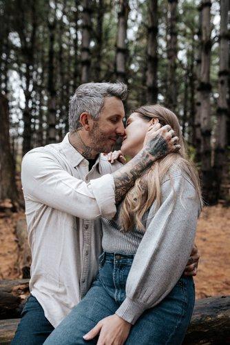 mobile - carousel-hero-element image-6